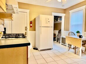 37 Hilton St in Arlington, MA - Building Photo - Building Photo