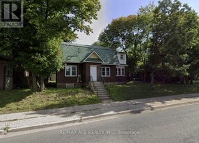 344 Wellington St E in Sault Ste Marie, ON - Building Photo