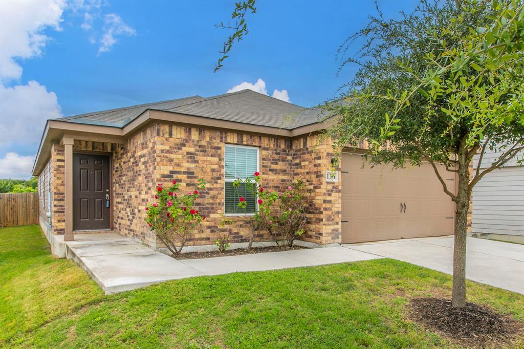 136 Allington Cir in Jarrell, TX - Building Photo