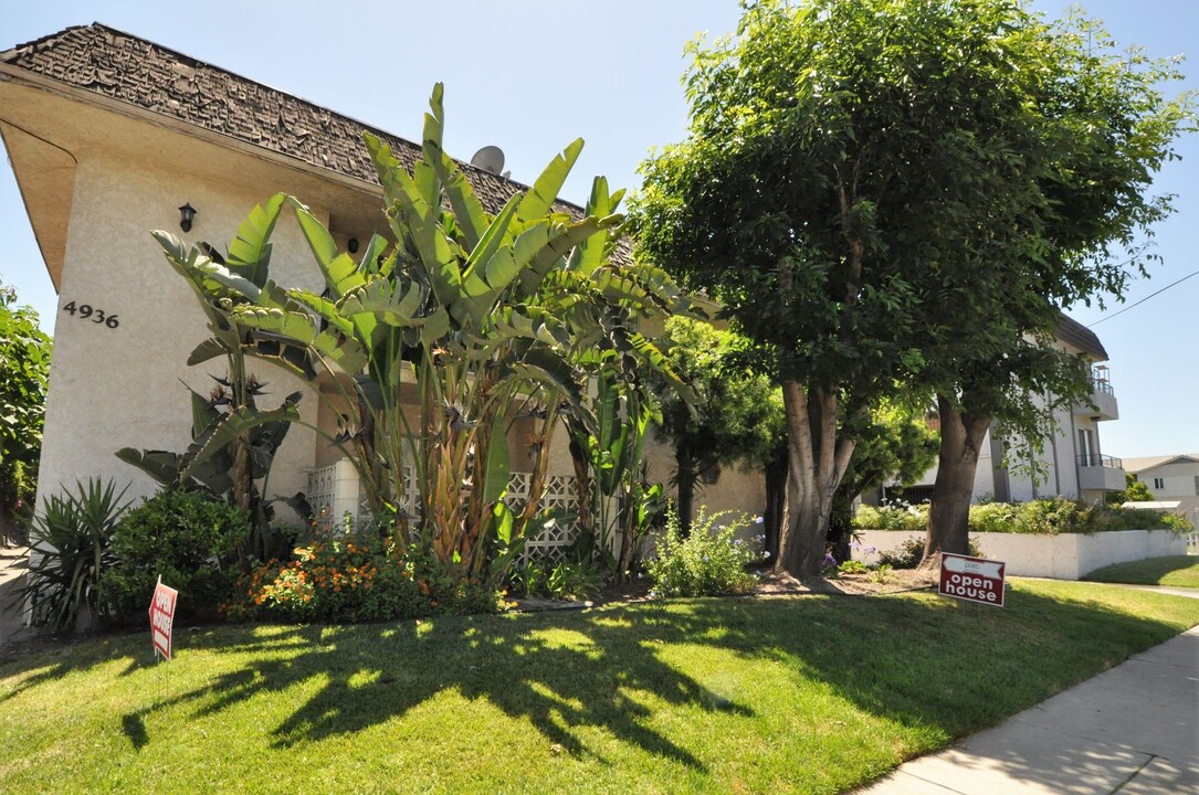 4936 Whitsett Ave-Unit -07 in Los Angeles, CA - Building Photo