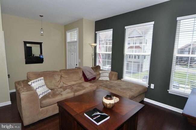 14624 Indian Summer Ct in Centreville, VA - Building Photo - Building Photo