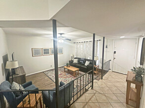 4015 Burning Tree Dr in San Antonio, TX - Building Photo - Building Photo