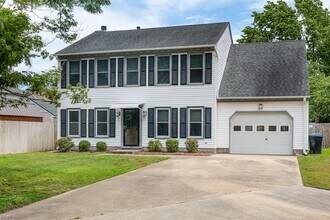 1904 Running Creek Ct in Virginia Beach, VA - Building Photo - Building Photo
