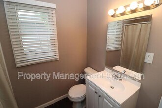 919 SW 3rd St in Ankeny, IA - Building Photo - Building Photo