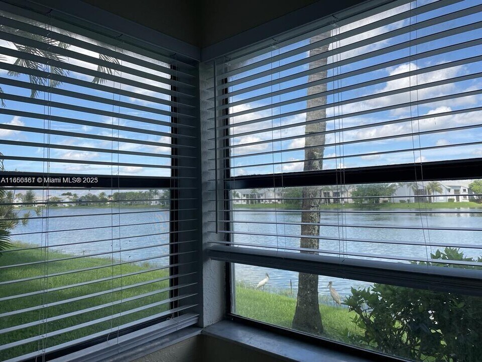 1051 Jefferson Dr in Homestead, FL - Building Photo