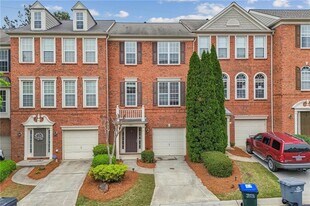 4005 Edgecomb Dr in Roswell, GA - Building Photo