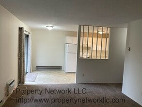200 SW Florence Ave in Gresham, OR - Building Photo - Building Photo