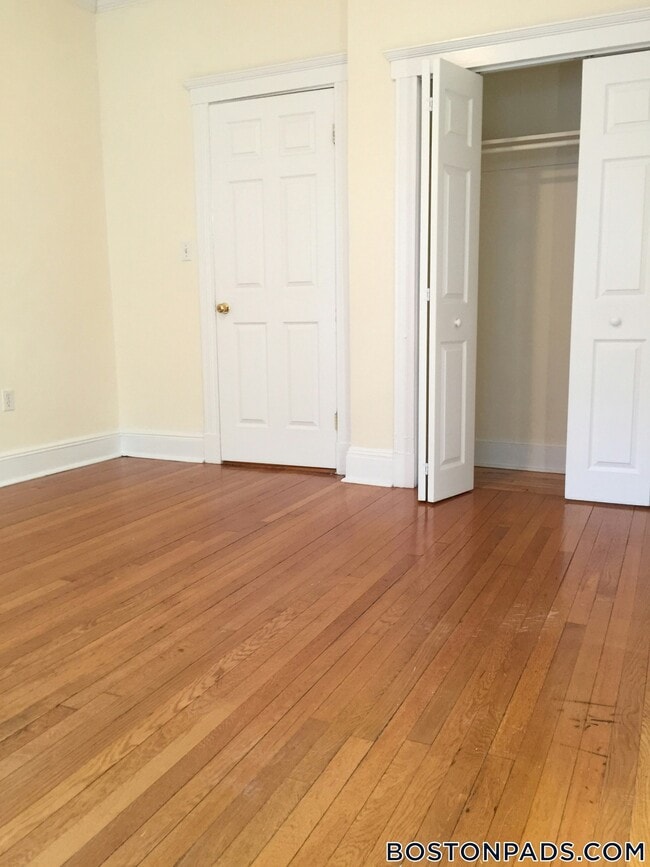 115 Kilsyth Rd, Unit 3 in Boston, MA - Building Photo - Building Photo