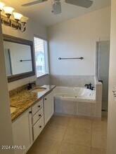 15233 S 13th Way in Phoenix, AZ - Building Photo - Building Photo