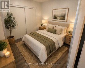 1808 St Clair Ave W in Toronto, ON - Building Photo - Building Photo