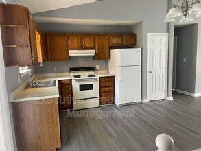 1315 Amanda Jo Dr in Elizabethtown, KY - Building Photo - Building Photo