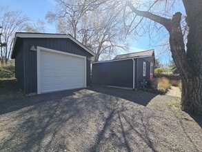 1552 NE 5th St in Bend, OR - Building Photo - Building Photo