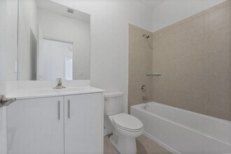 250 SW 159th Ln in Pembroke Pines, FL - Building Photo - Building Photo