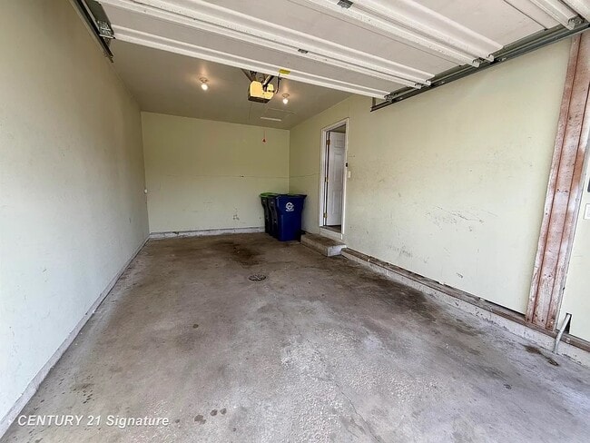 6030 Canton Dr in Saginaw, MI - Building Photo - Building Photo