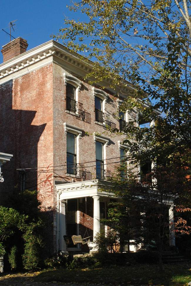 936 Cherokee Rd in Louisville, KY - Building Photo - Building Photo