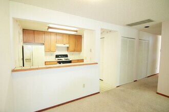 20 Sierra Lakeside Ln in Chico, CA - Building Photo - Building Photo