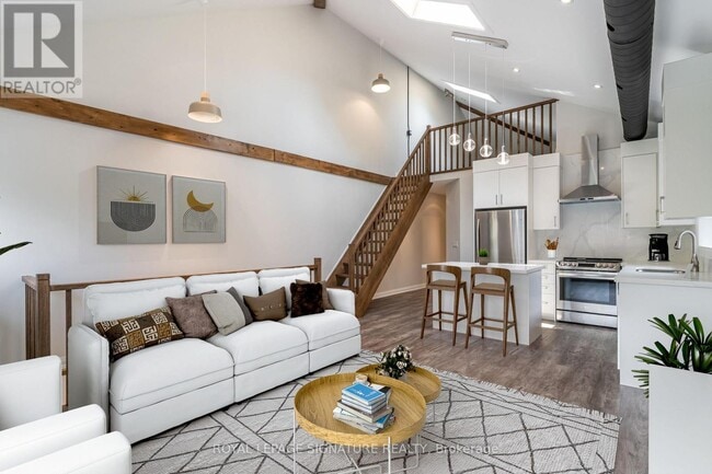 property at 184 Millwood Rd