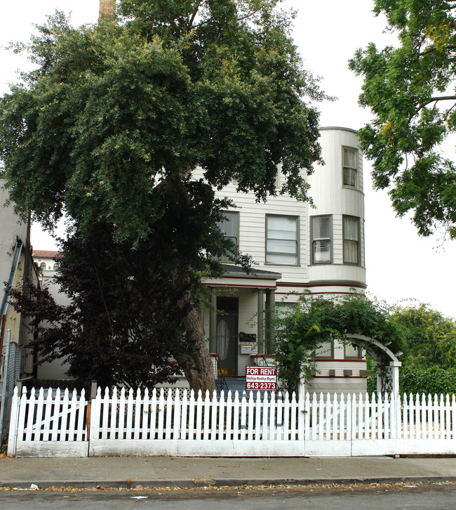 529 Carolina St in Vallejo, CA - Foto de edificio - Building Photo