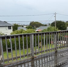 215 Pacific Ave in Alameda, CA - Foto de edificio - Building Photo