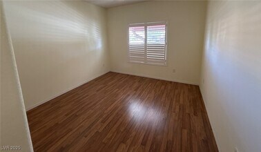 10532 Sea Palms Ave in Las Vegas, NV - Building Photo - Building Photo