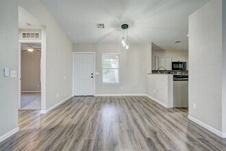 10425 Aberdeen Dr in Yukon, OK - Building Photo - Building Photo