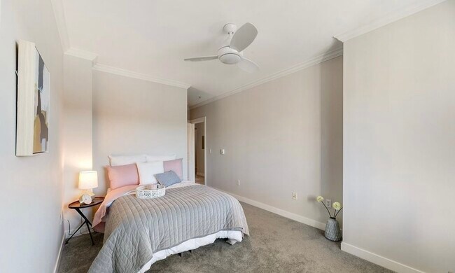 1545 NW 57th St, Unit 602 in Seattle, WA - Foto de edificio - Building Photo