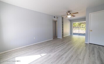 3910 Baker Ave in Titusville, FL - Foto de edificio - Building Photo