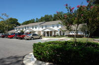 Post Oak Apartments in Fernandina Beach, FL - Foto de edificio - Building Photo