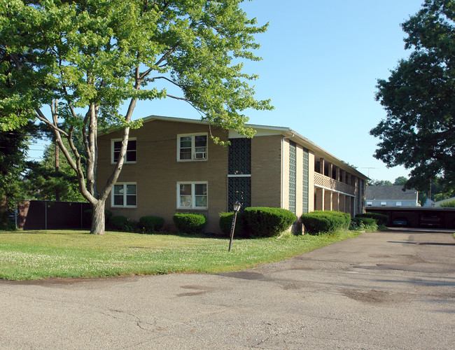 2921 23rd St NW in Canton, OH - Building Photo - Building Photo