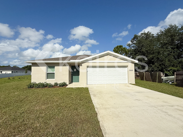 7955 97th Ct in Vero Beach, FL - Building Photo