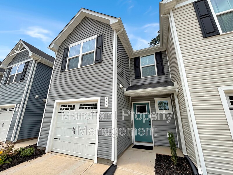 177 Sarnesfield Wy in Greenville, SC - Building Photo