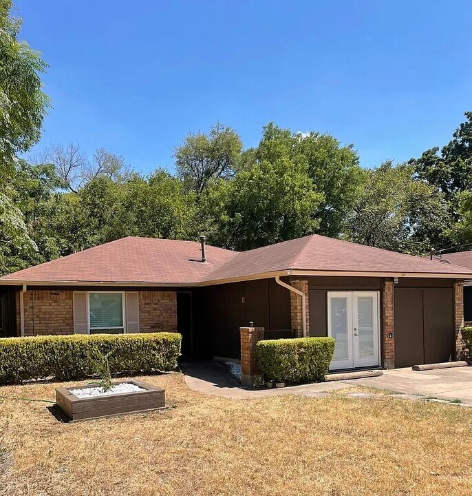 1107 Thurgood Cir in Austin, TX - Building Photo