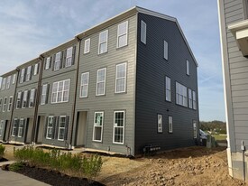 509 Freeman St in Cranberry Township, PA - Building Photo