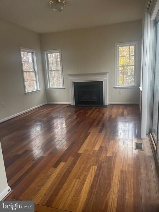 90 Chelsea Manor Ln in Stafford, VA - Building Photo