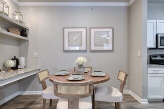 The Highline in San Antonio, TX - Building Photo - Building Photo