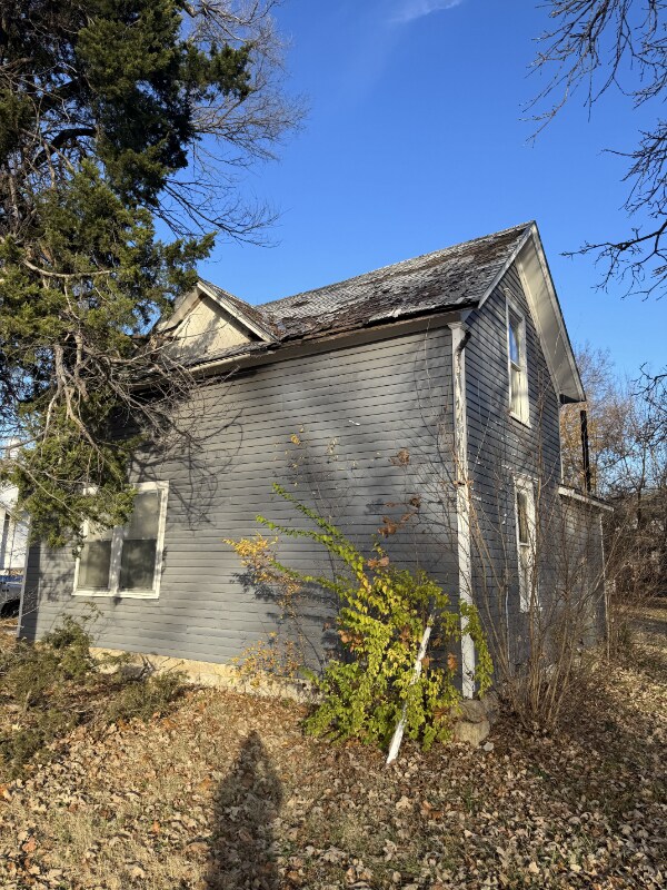 502 S Broadway St in Herington, KS - Foto de edificio - Building Photo