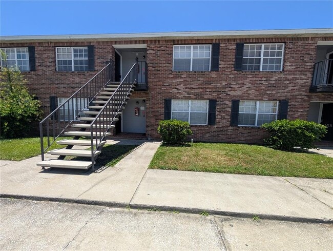 property at 6415 S Roberts Ave