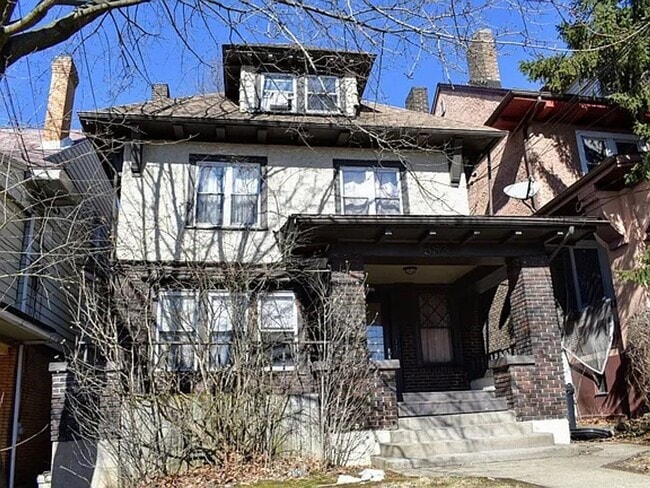 5837 Nicholson St in Pittsburgh, PA - Building Photo - Building Photo