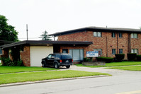 Eastland Court in Detroit, MI - Foto de edificio - Building Photo