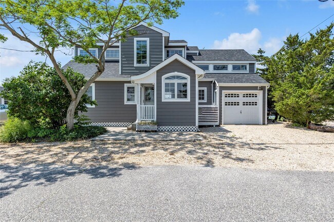 property at 286 Towd Point Rd