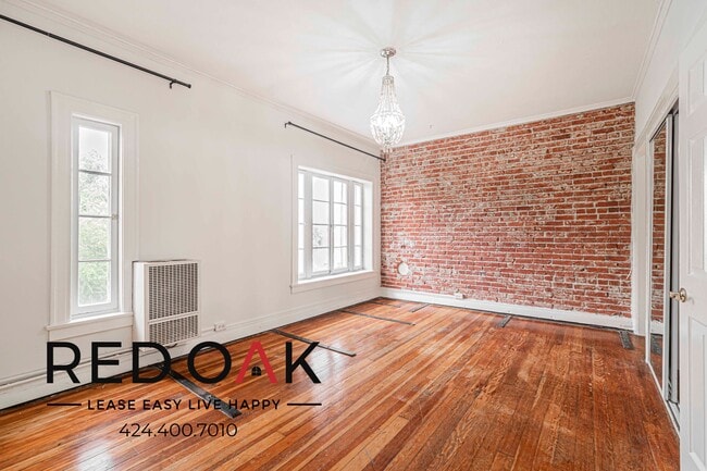 property at 532 S Coronado St