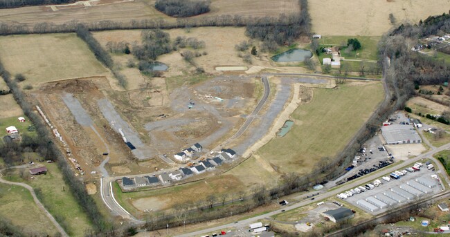 Langford Farms in Gallatin, TN - Building Photo - Building Photo