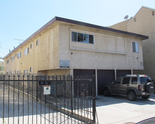 Diane Apartments in Los Angeles, CA - Building Photo - Building Photo