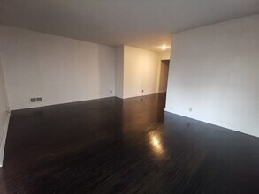 1311 Oxford St in Hopkins, MN - Building Photo - Building Photo