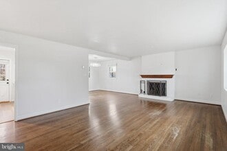 7114 Xavier Ct in McLean, VA - Building Photo - Building Photo