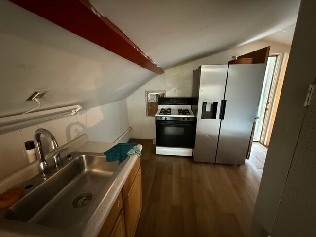 1228 N Cleaver St, Unit 4R