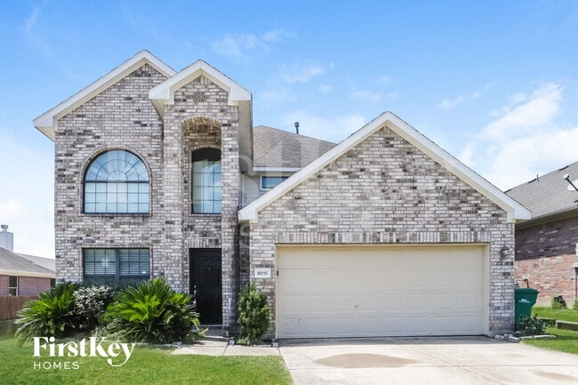 8015 N Tarrytown Crossing Dr in Conroe, TX - Foto de edificio - Building Photo