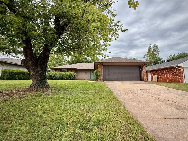 520 Harding Pl in Edmond, OK - Building Photo - Building Photo