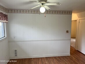 3122 Commander Dr in Louisville, KY - Building Photo - Building Photo