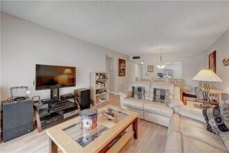 4150 NW 90th Ave in Coral Springs, FL - Building Photo - Building Photo